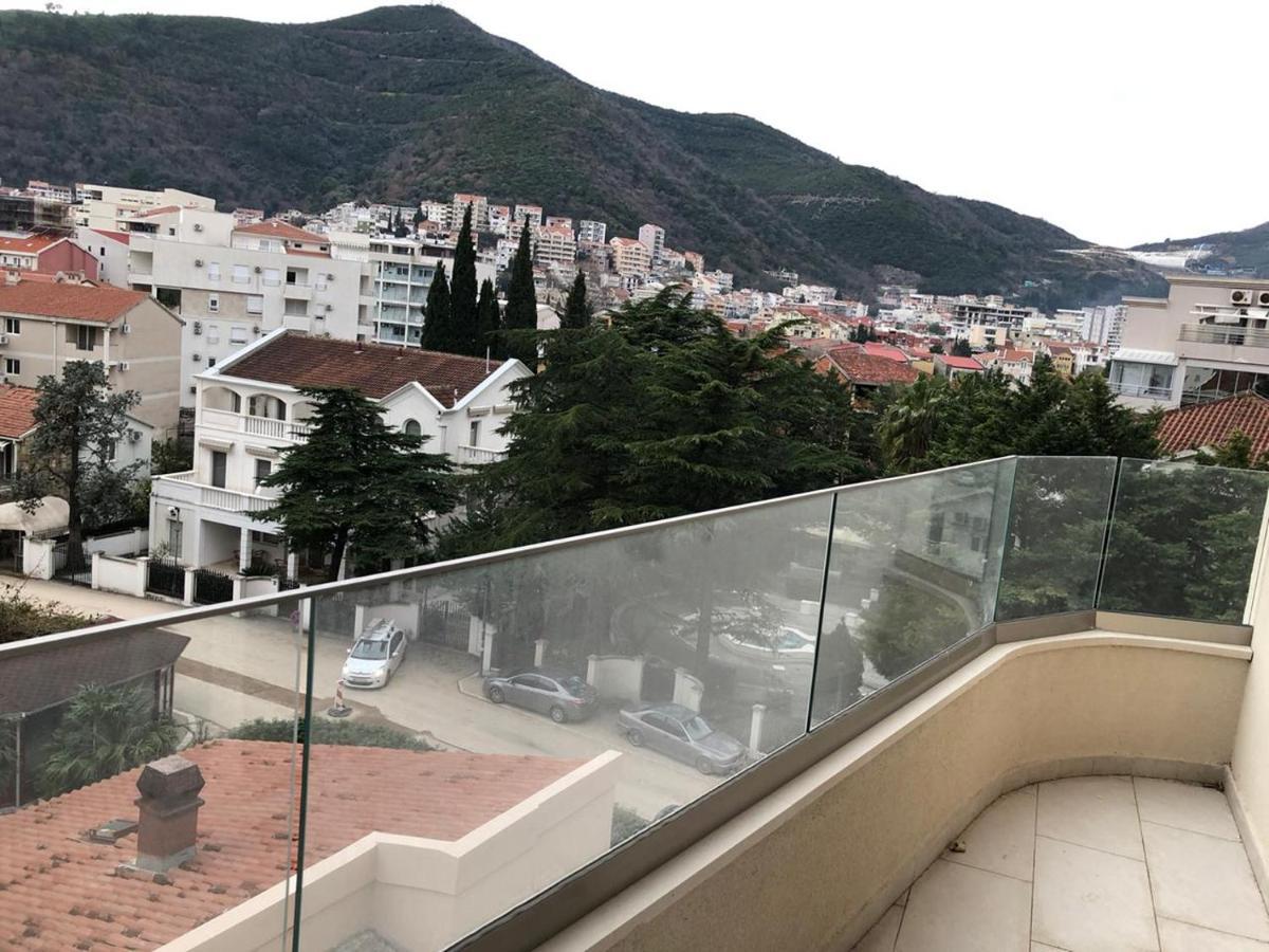 בודווה Montesa Apartments 2 מראה חיצוני תמונה