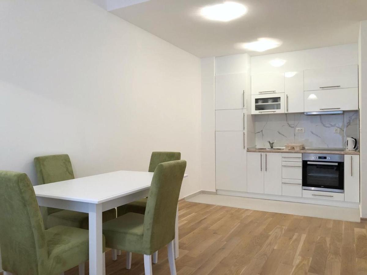 בודווה Montesa Apartments 2 מראה חיצוני תמונה